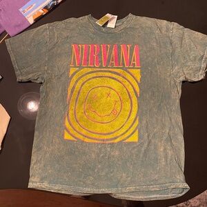 Nirvana t-shirt new with tags NWT. Green XL